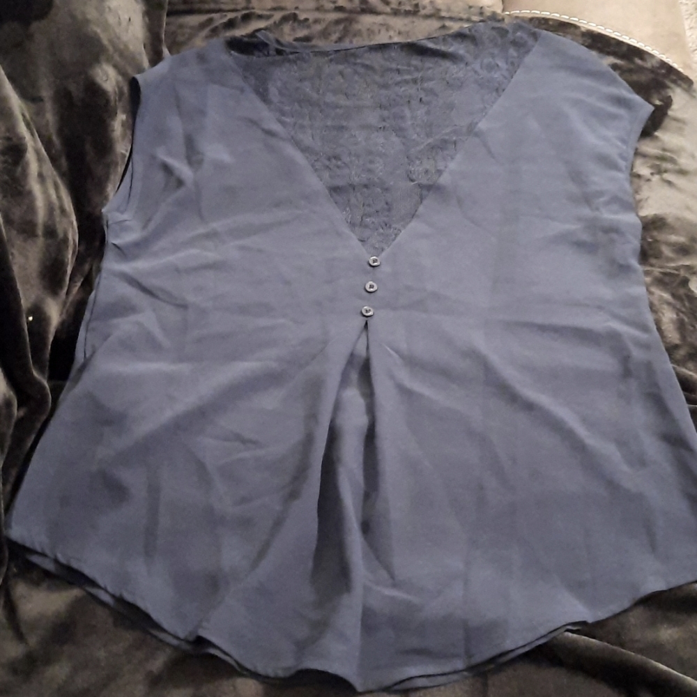 Emery Rose Blouse